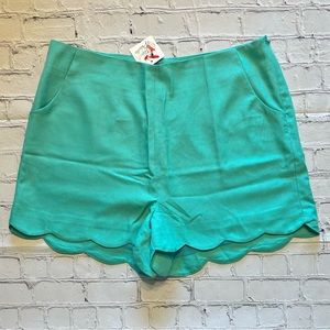 Perfectly Priscilla Mint Scalloped Shorts XL